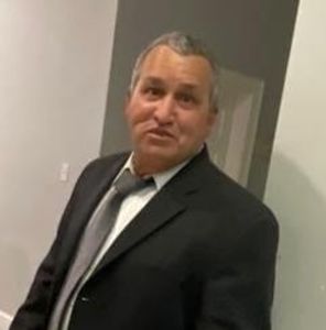 Meet your Posher, Constantino manhago filho